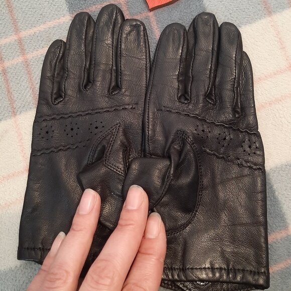 Axessimo Vintage Black Leather Moto Driving Women's Gloves - Slim Fit - Small - Picture 13 of 16